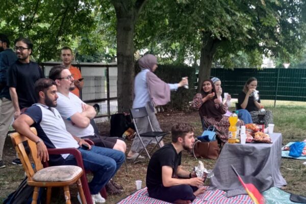 Haus des friedens, دار السلام, Fußball-Europameisterschaft